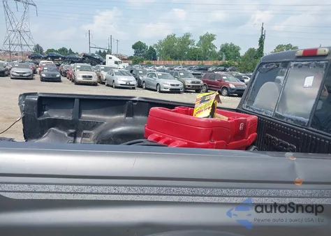 1998 Mazda B3000 Se/Sx из США, поврежденный, VIN 4F4YR13U8WTM07754